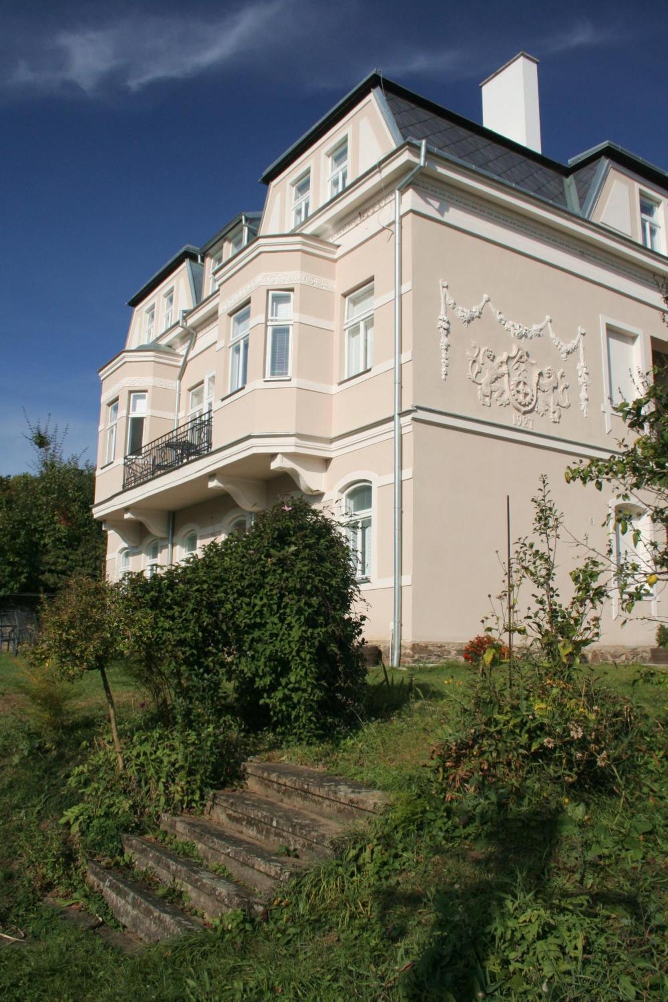 Penzion Jelen Vranov nad Dyjí Buitenkant foto