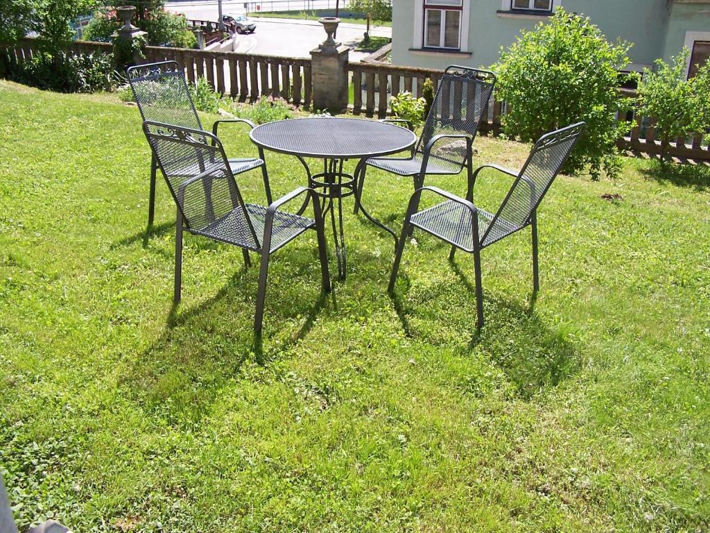 Penzion Jelen Vranov nad Dyjí Kamer foto