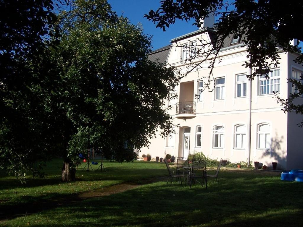 Penzion Jelen Vranov nad Dyjí Buitenkant foto
