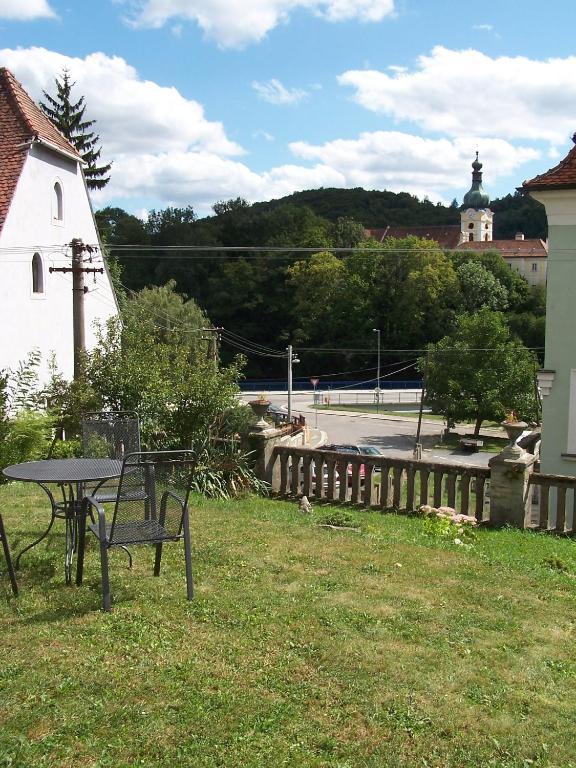 Penzion Jelen Vranov nad Dyjí Buitenkant foto